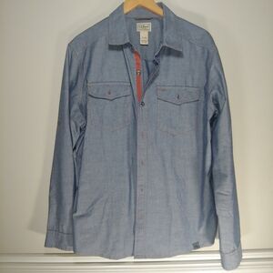 L.L.Bean Men's Blue Chambray Button-Up Long Sleeve Shirt L